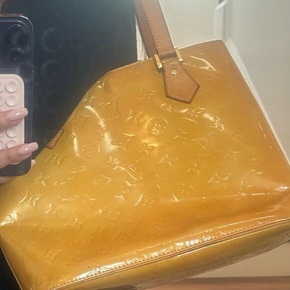 Louis Vuitton Yellow Monogram Vernis Tote Bag - Picture 3 of 17